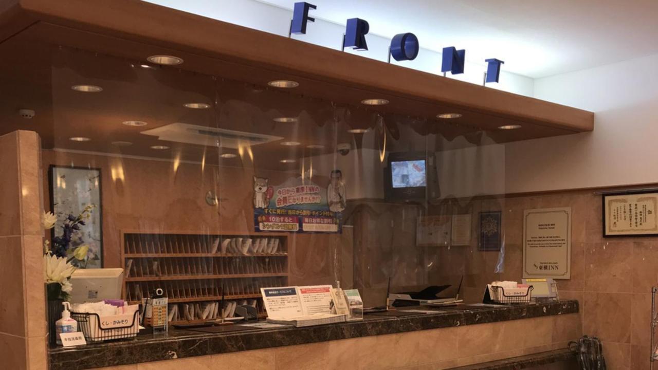 Toyoko Inn Shin-Osaka Chuo-Guchi Shinkan Bagian luar foto