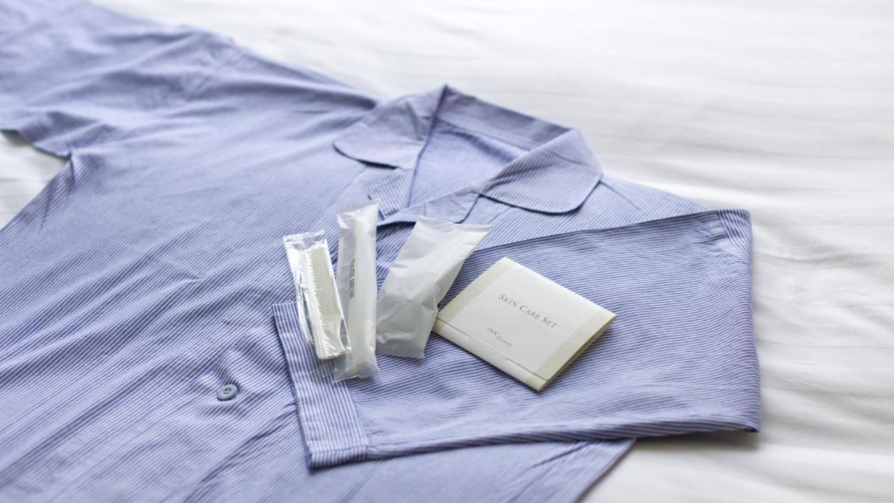 Toyoko Inn Shin-Osaka Chuo-Guchi Shinkan Bagian luar foto